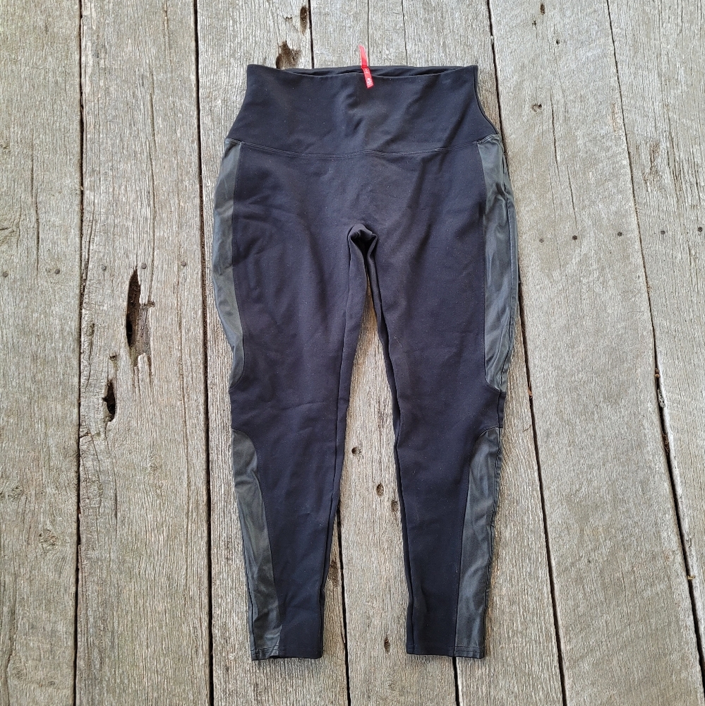 Spanx leather panel point leggings